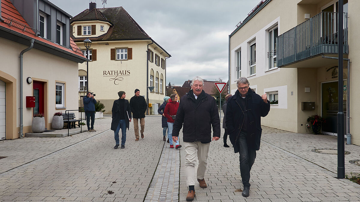 Kunstfertigkeiten und Hybridität in der Daseinsvorsorge - Ein Rundgang durch Langenfeld